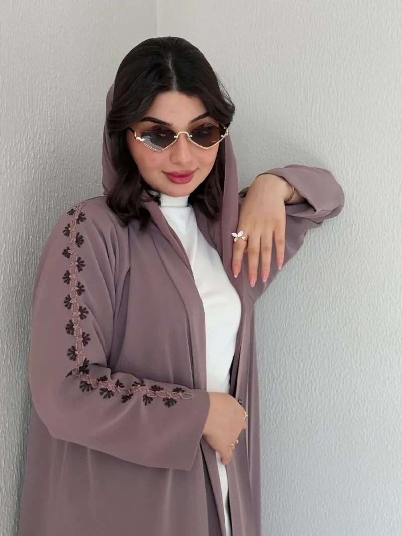 عباية كيب مونوكروم
