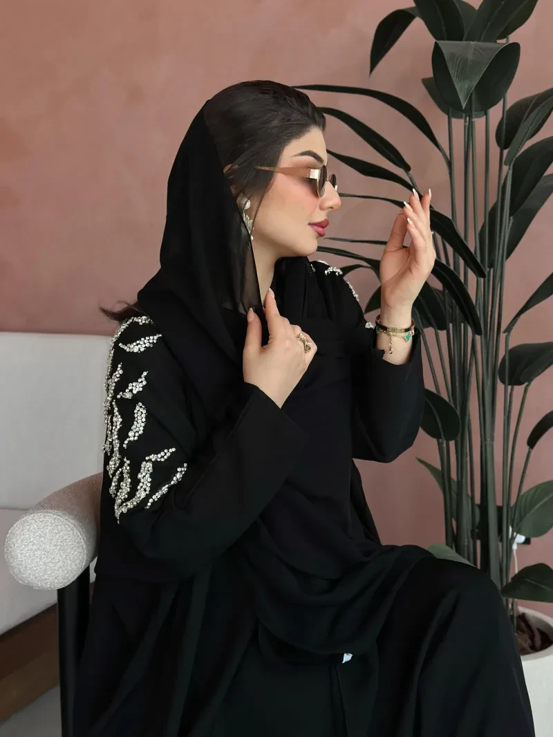 عباية آيفوري بليه