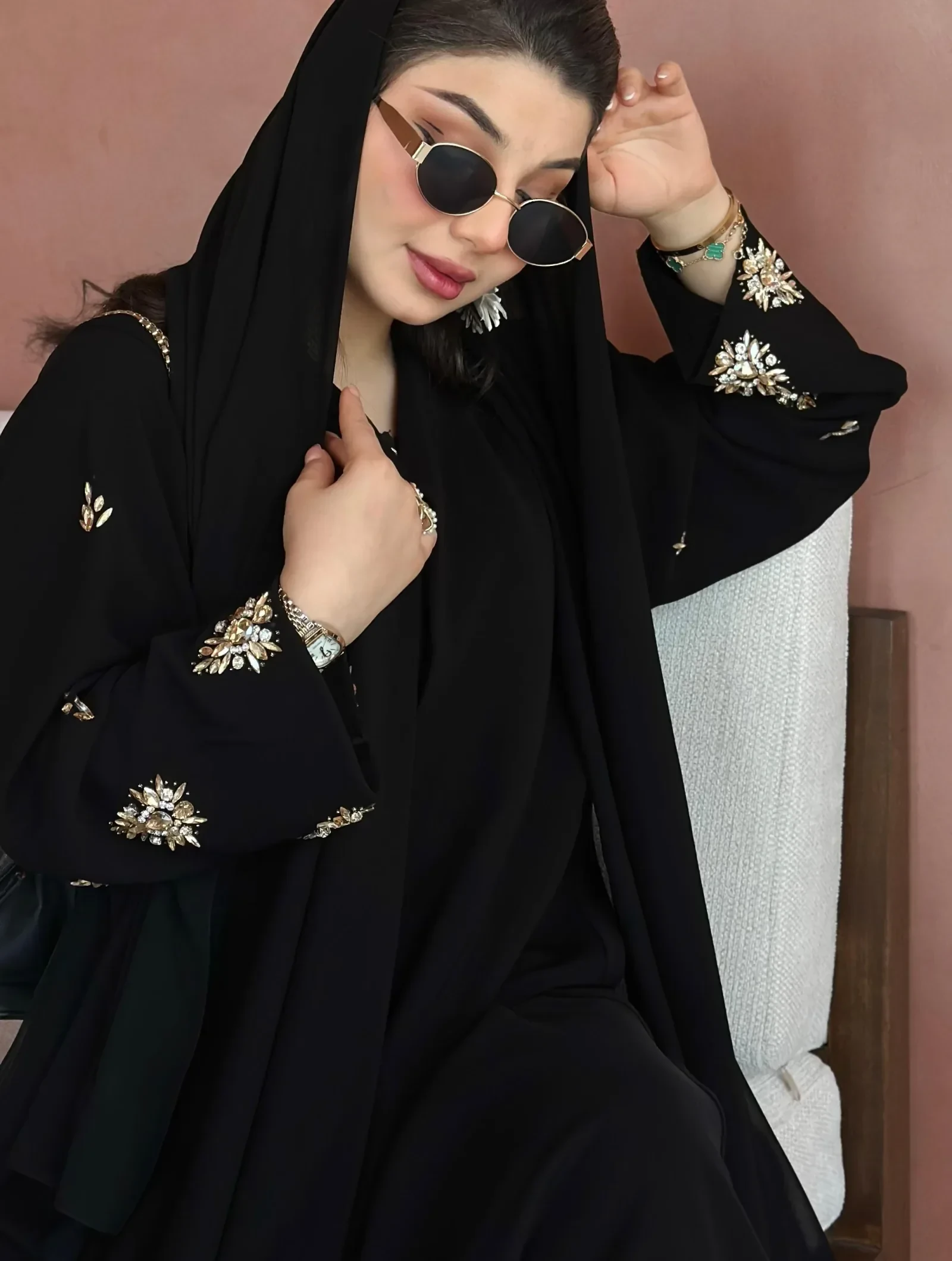عباية آيفوري بليه